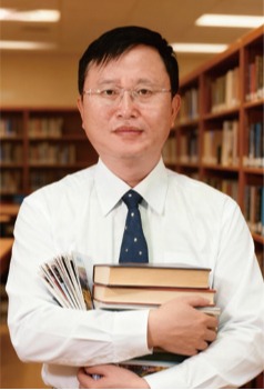 张德贤
