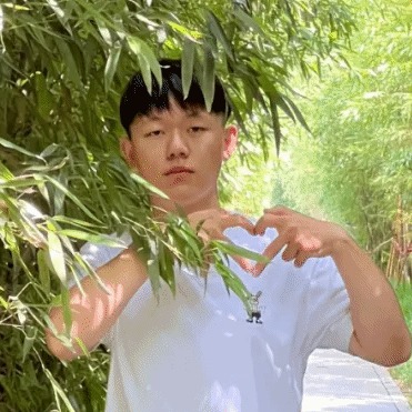 楚康：追光的人，终会光芒万丈