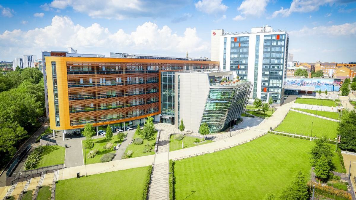 英国德蒙福特大学