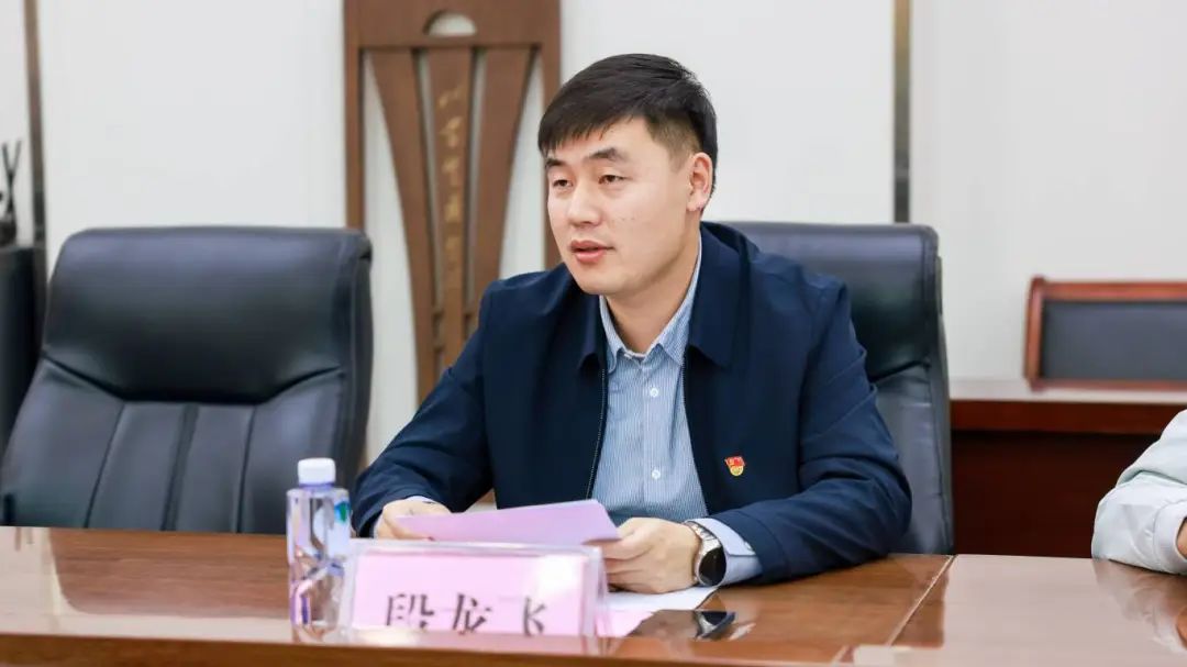 郑州市医疗保障局党组书记王进兴一行到304永利集团调研交流